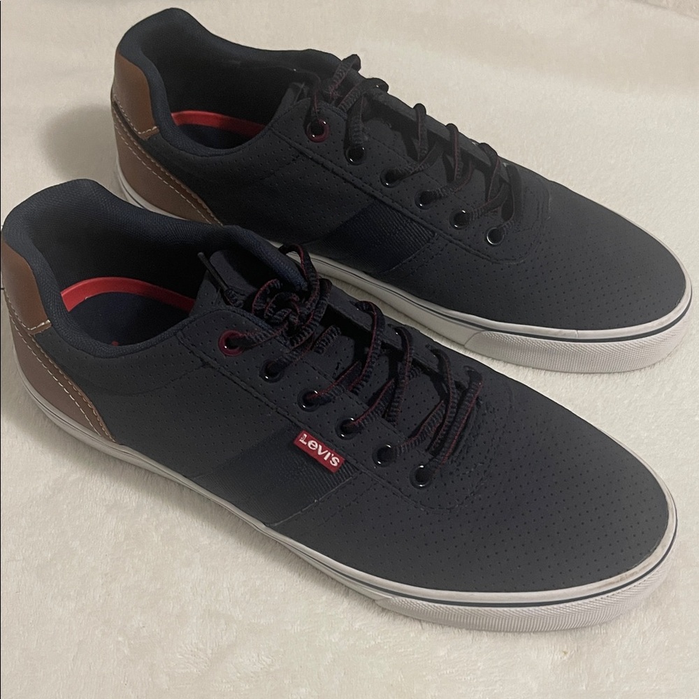 Men’s Levi's Black Sneaker Shoes